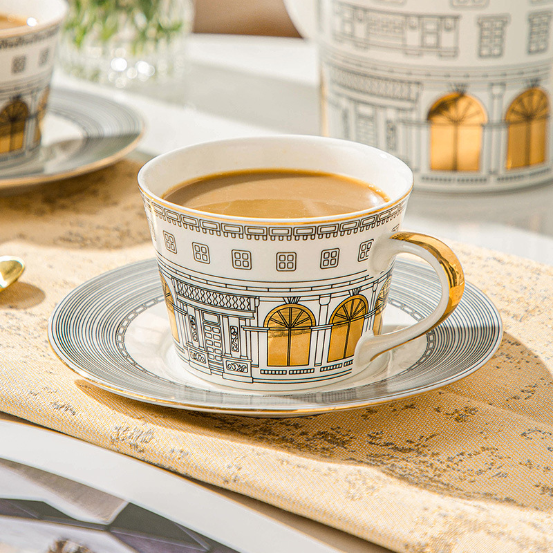 Tazza architettonica e piattin - Coffee Tea Games recensione e prezzo